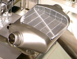 1024px-Diesel_particulate_filter_01